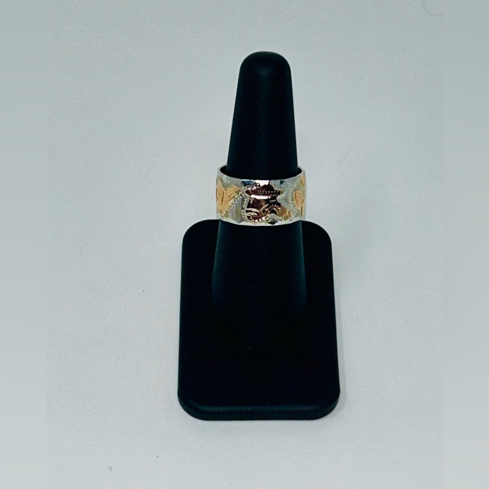 Vintage Handmade Navajo Storyteller  Ring 10kt Gold & Sterling Silver